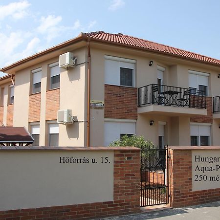 Imola Es Andrea Apartmanhaz 2 Hajdúszoboszló 外观 照片