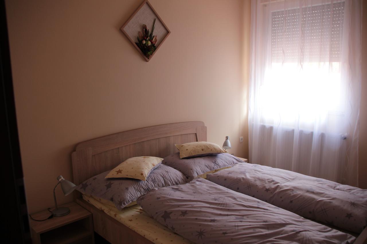 Imola Es Andrea Apartmanhaz 2 Hajdúszoboszló 外观 照片