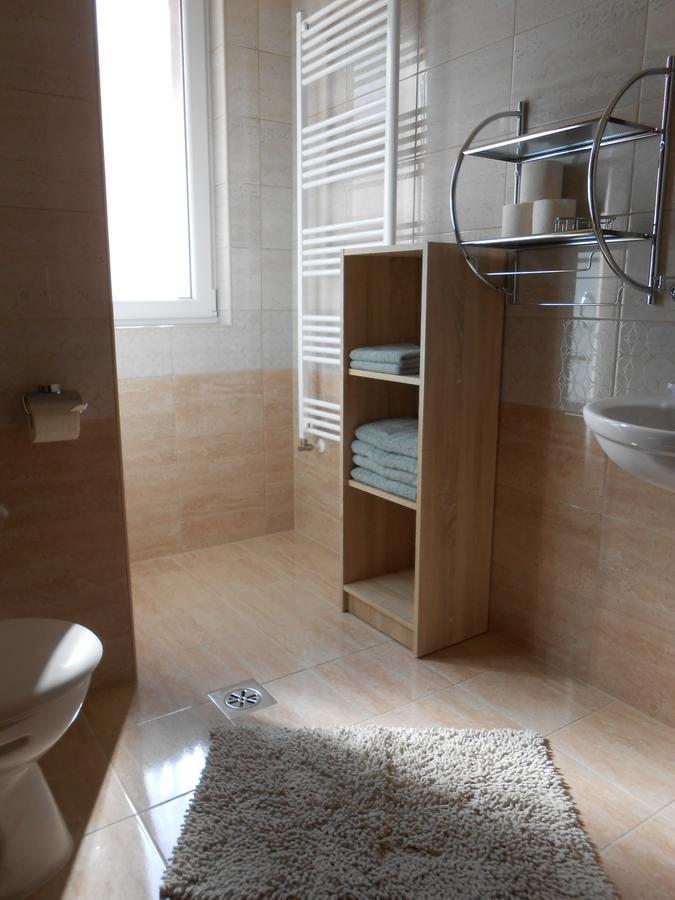 Imola Es Andrea Apartmanhaz 2 Hajdúszoboszló 外观 照片
