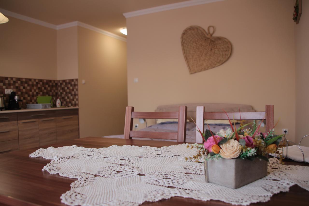 Imola Es Andrea Apartmanhaz 2 Hajdúszoboszló 外观 照片