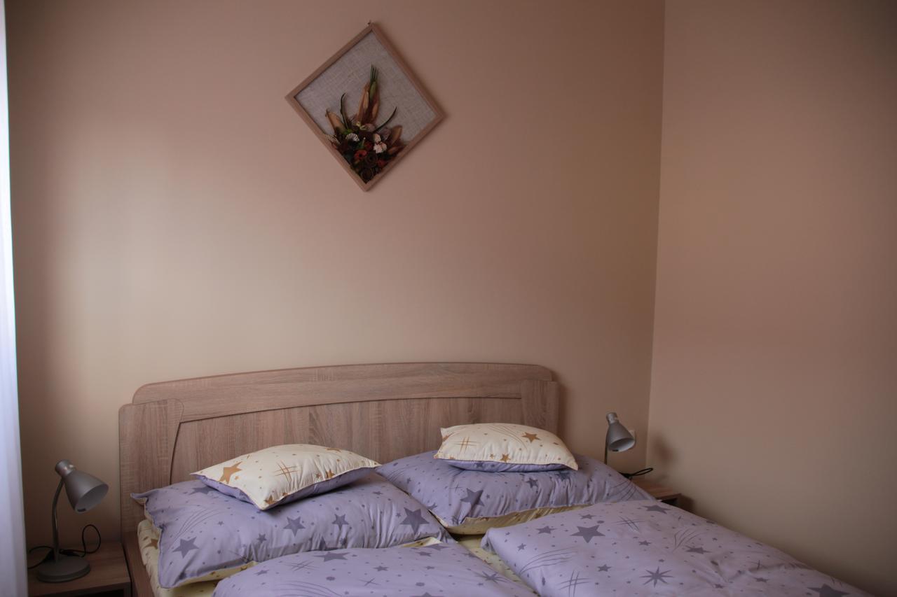 Imola Es Andrea Apartmanhaz 2 Hajdúszoboszló 外观 照片