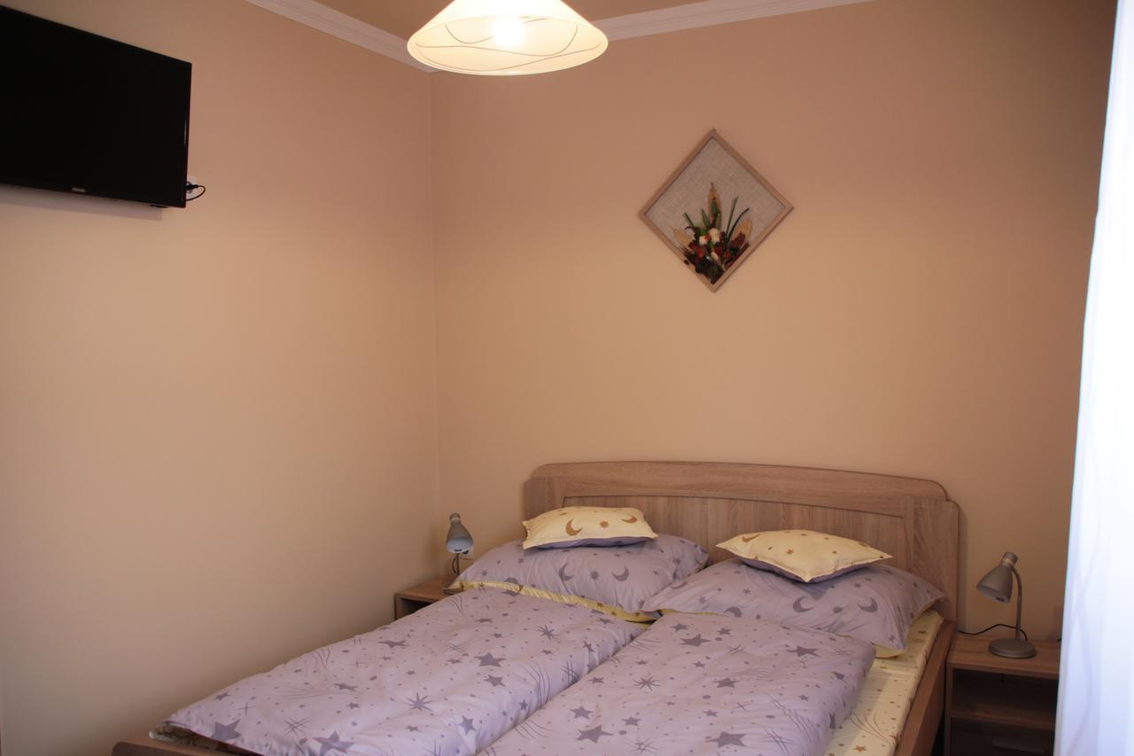 Imola Es Andrea Apartmanhaz 2 Hajdúszoboszló 外观 照片