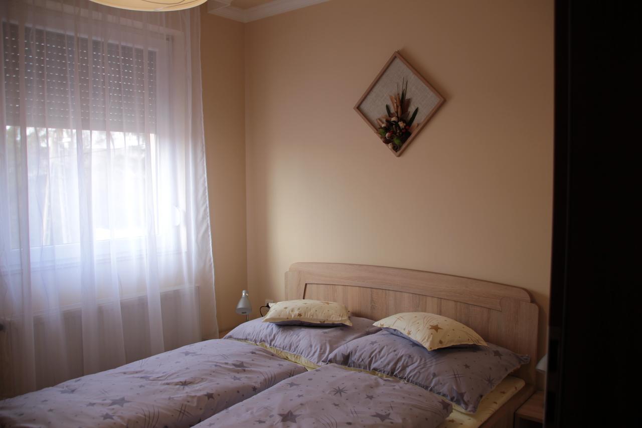 Imola Es Andrea Apartmanhaz 2 Hajdúszoboszló 外观 照片