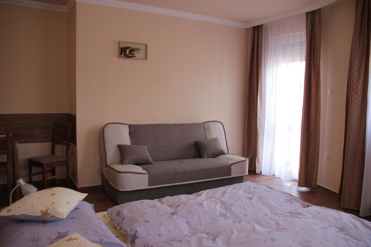 Imola Es Andrea Apartmanhaz 2 Hajdúszoboszló 外观 照片