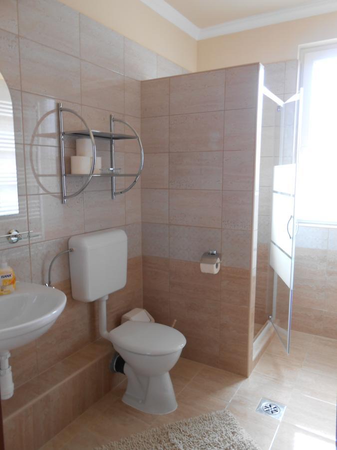 Imola Es Andrea Apartmanhaz 2 Hajdúszoboszló 外观 照片
