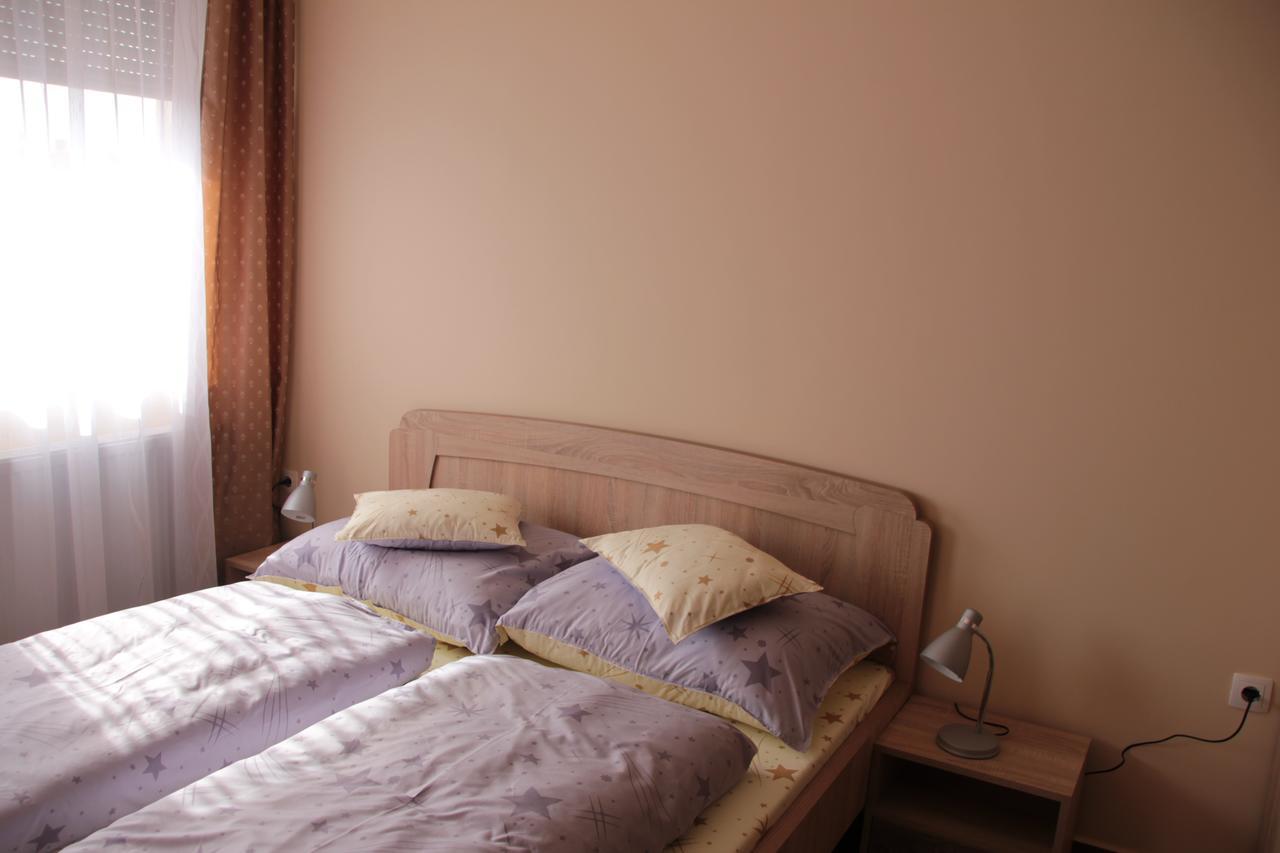 Imola Es Andrea Apartmanhaz 2 Hajdúszoboszló 外观 照片