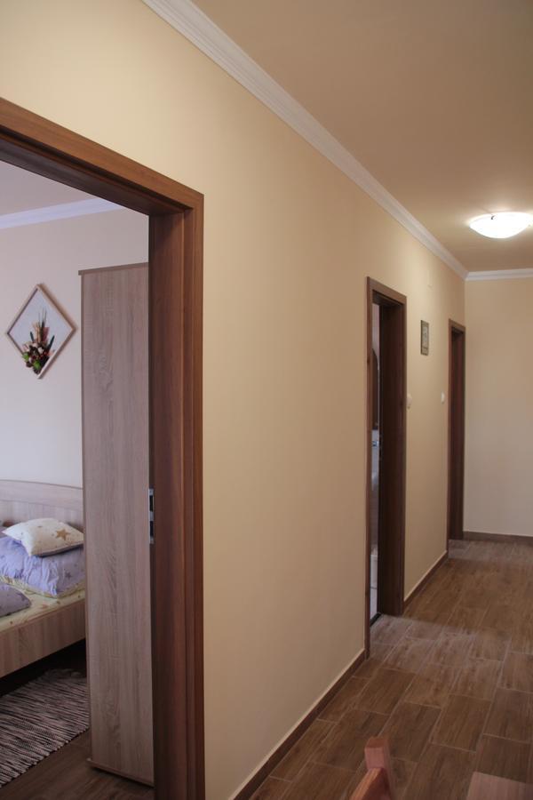 Imola Es Andrea Apartmanhaz 2 Hajdúszoboszló 外观 照片
