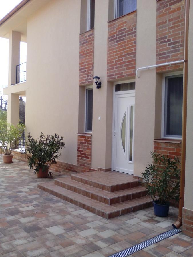 Imola Es Andrea Apartmanhaz 2 Hajdúszoboszló 外观 照片