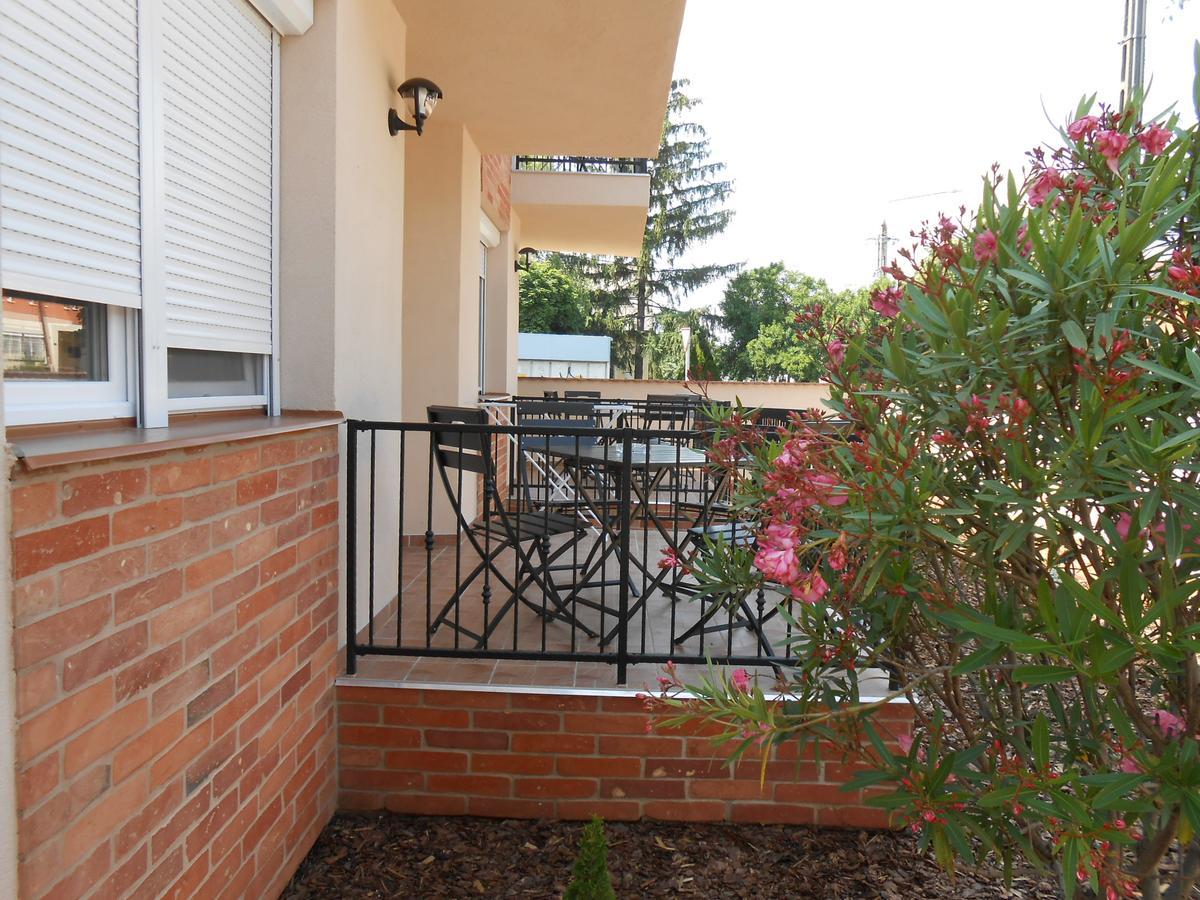 Imola Es Andrea Apartmanhaz 2 Hajdúszoboszló 外观 照片