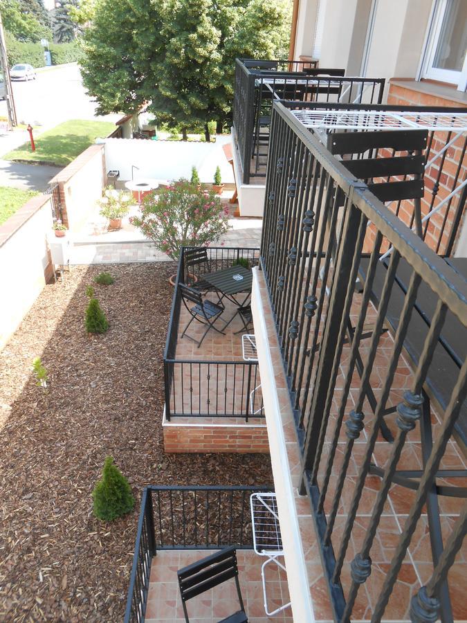 Imola Es Andrea Apartmanhaz 2 Hajdúszoboszló 外观 照片